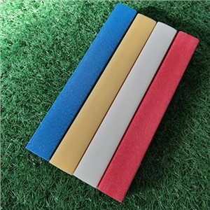 Kunststoffpfähle mit Metallspitze